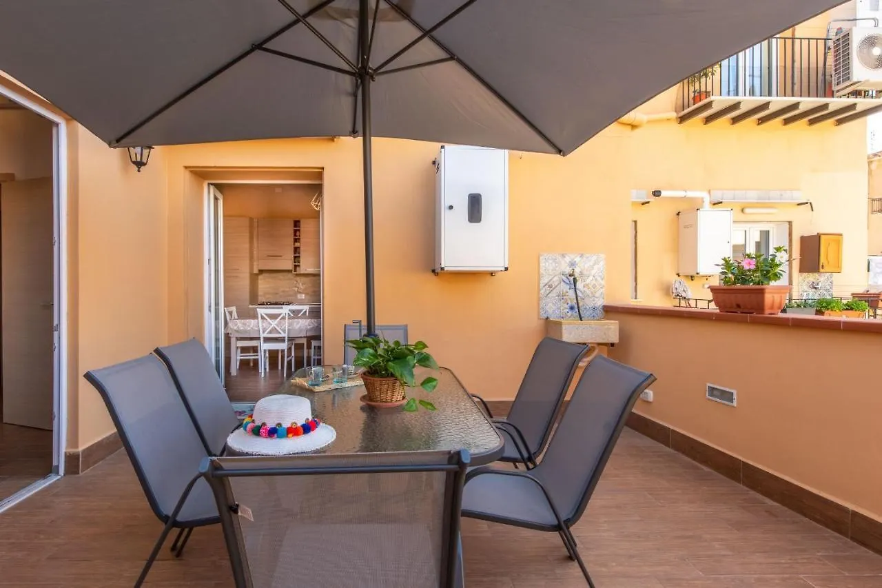 Kalsa Apartment With Terrace By Wonderful Italy의 연락처